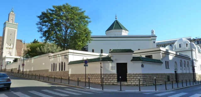 BURKINI FLAT (Paris 5) BURKINI FLAT (Paris 5)