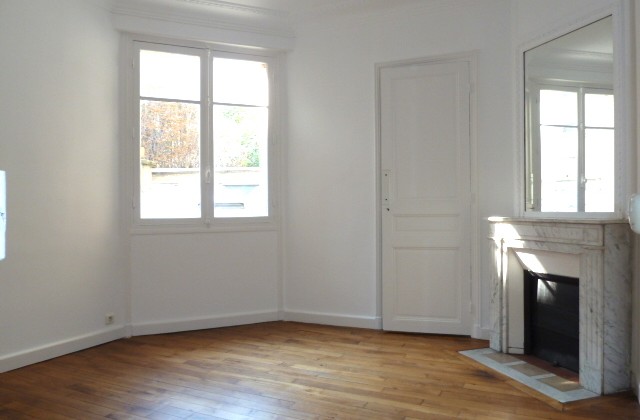 L’APPARTEMENT DU COMTE (Paris 16) L’APPARTEMENT DU COMTE (Paris 16)